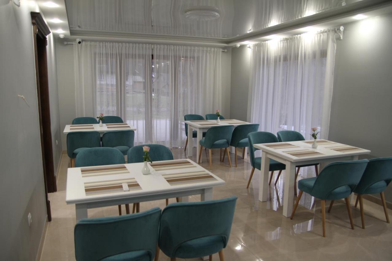 Купецький Двір Hotel Mizhhirya  Exterior foto
